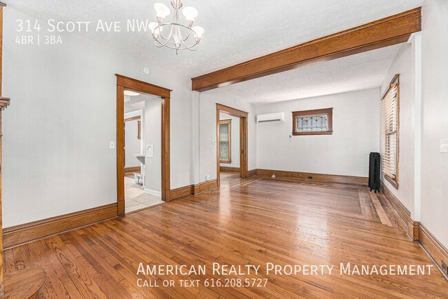 Photo - 314 Scott Ave NW