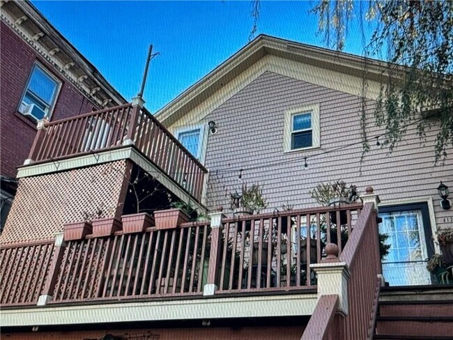 Photo - 413 Atwells Ave Unidad 2