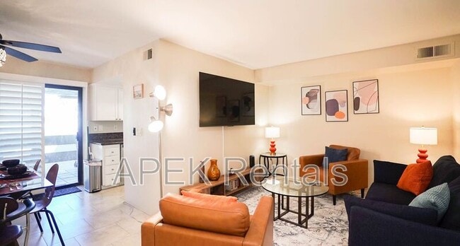 Photo - 5301 E Waverly Dr