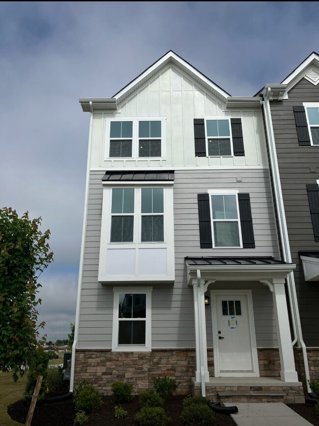 Photo - 210 Fost Blvd Townhome