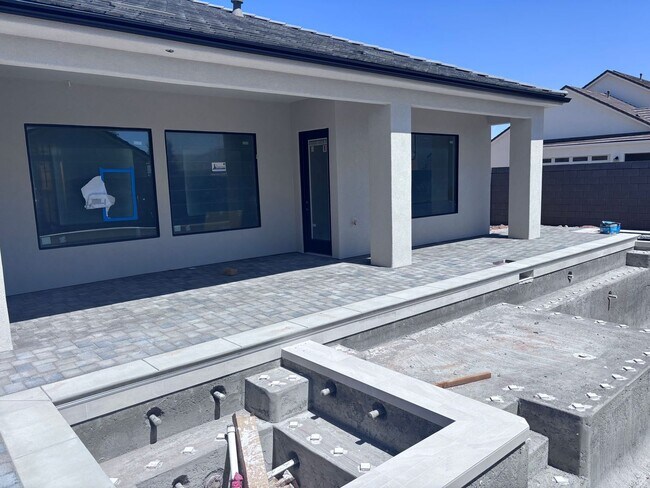 Photo - Beautiful custom single story in Moorland Park with pool