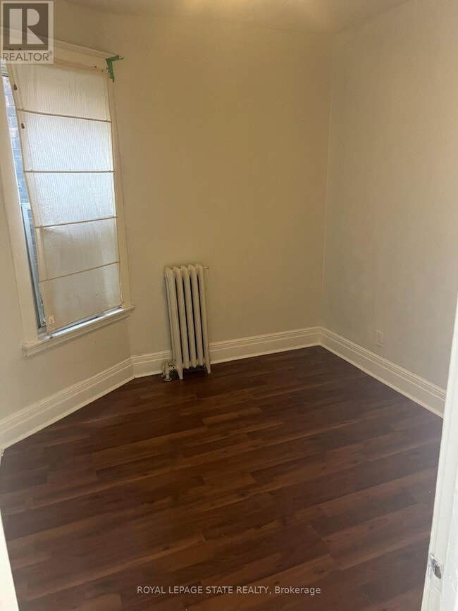 Photo - 599 King St E Unit 2