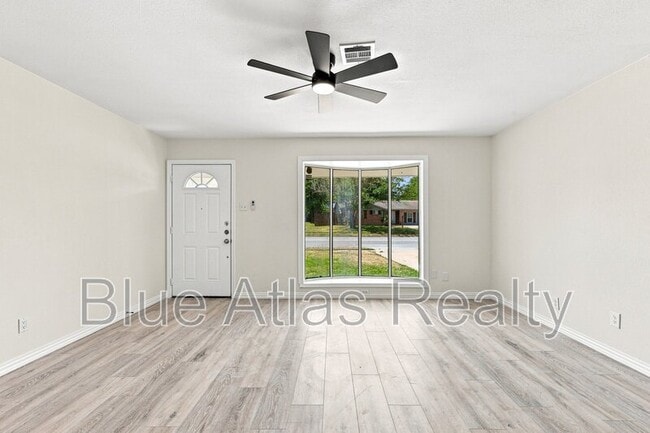 Photo - 6008 Golden Gate Dr