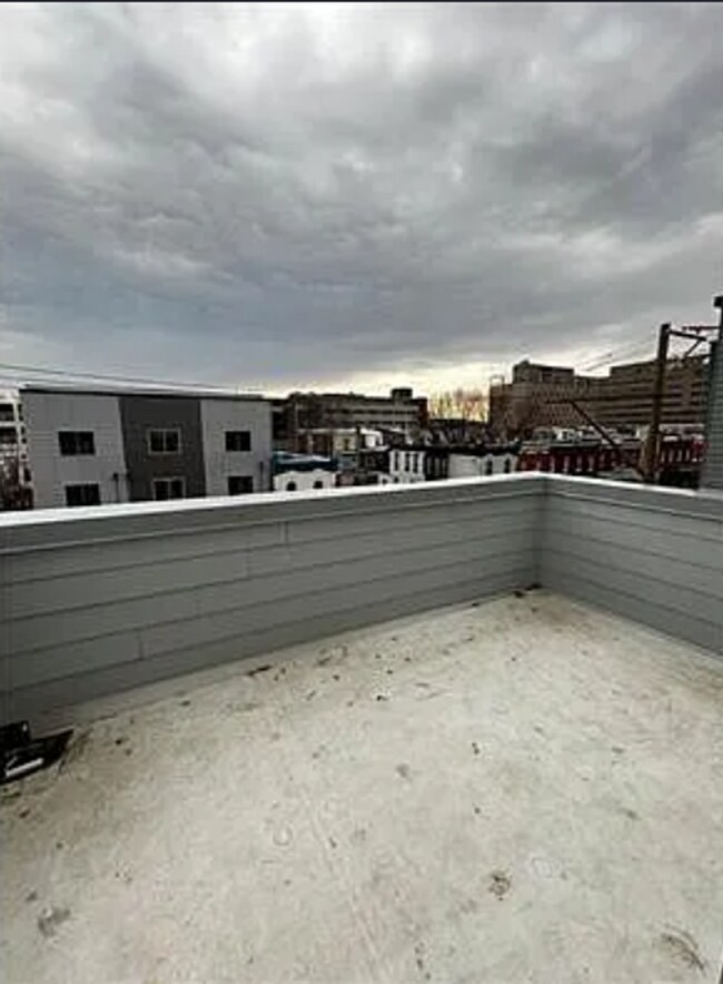 3259 N 13th St Unit 3