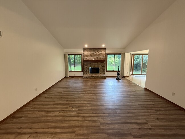 Photo - 2915 Chippewa Dr