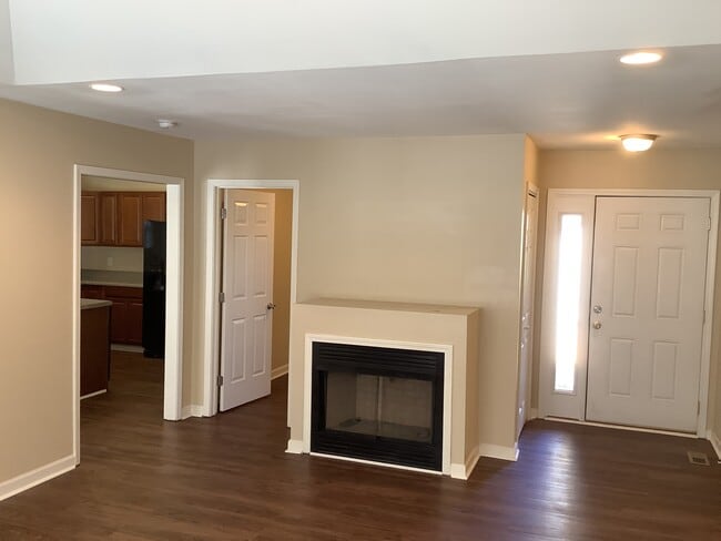 Photo - 108 River Watch Dr