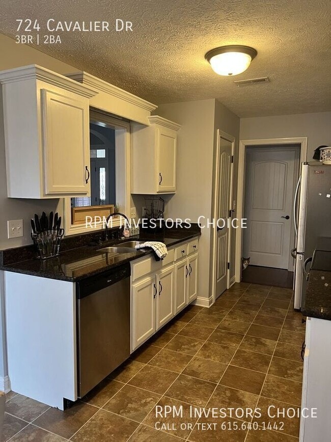 Photo - 724 Cavalier Dr