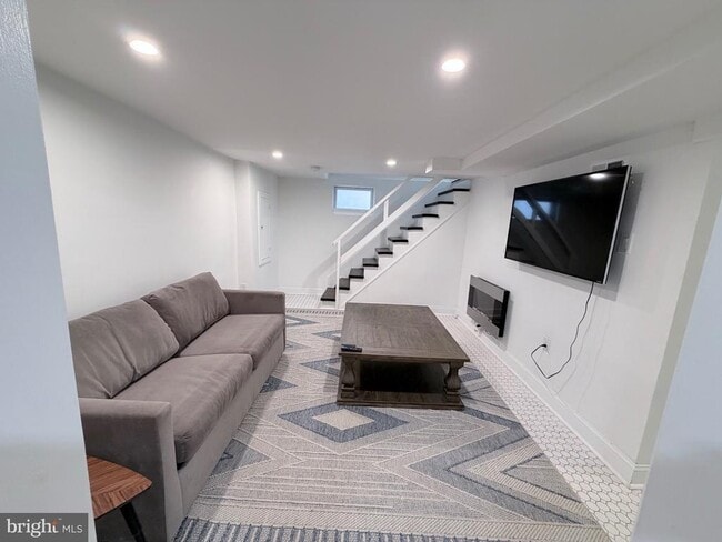 Building Photo - 805 Malcolm X Ave SE