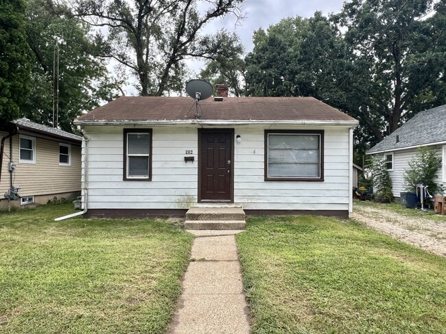 Building Photo - 924 Copeland Ave