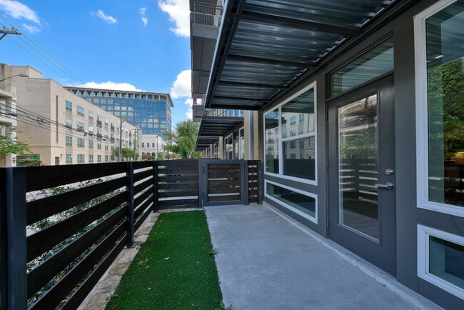 Encore Grayson apartments — community photo