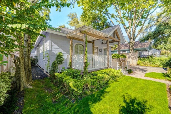 Photo - 1116 Nadine St