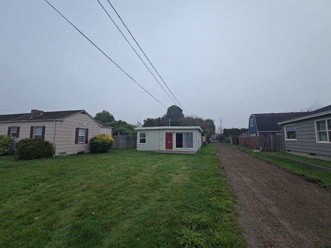 Photo - 1BR/1BA house on Henderson St. in Eureka!