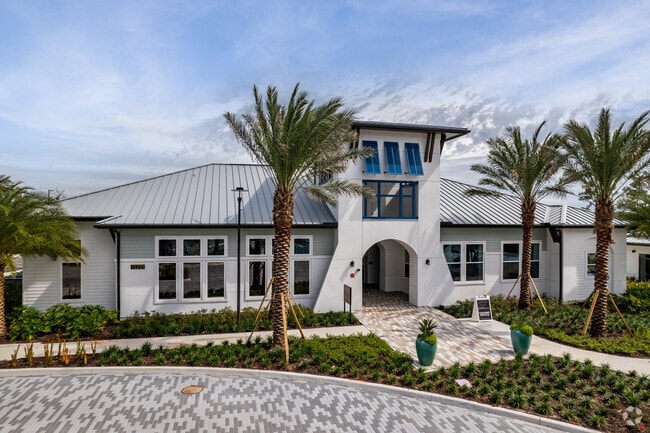 12231 Pioneers Way Orlando, FL, 32832 - Bainbridge Mission Pointe