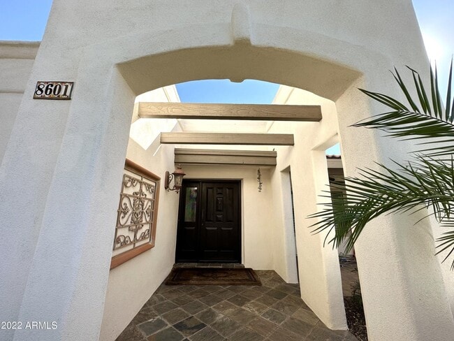 Building Photo - 8601 E Irish Hunter Trail Rental