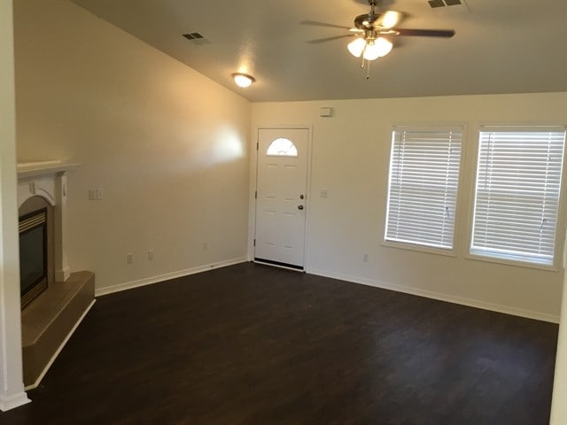 Photo - 410 S Saddlerock Ave