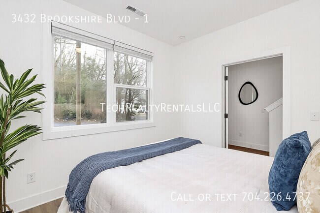 Photo - 3432 Brookshire Blvd