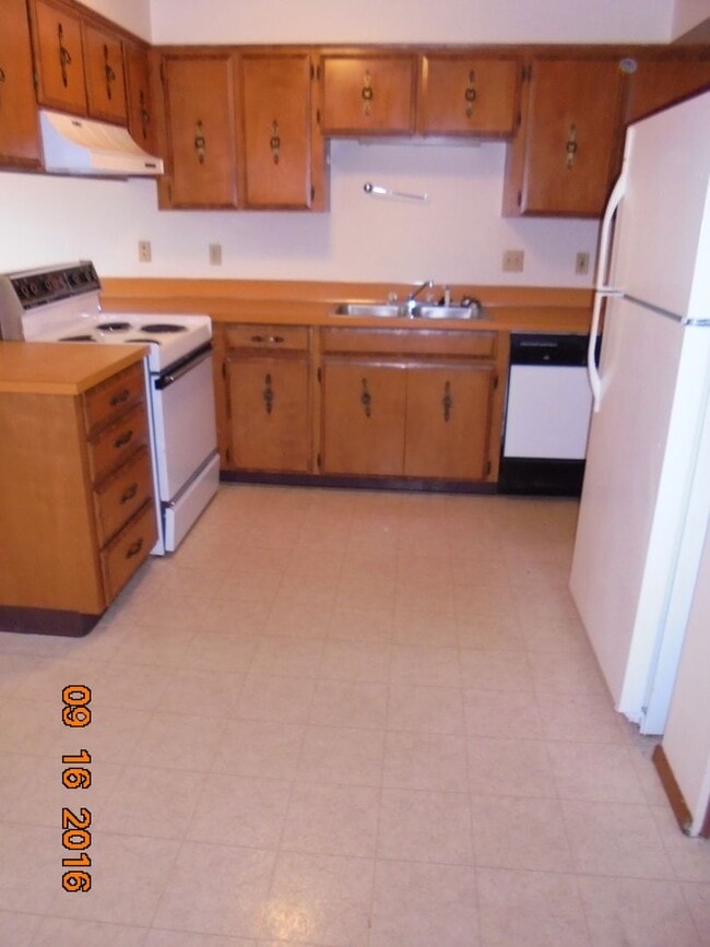 Photo - 312 NE 24th St Unidad 324