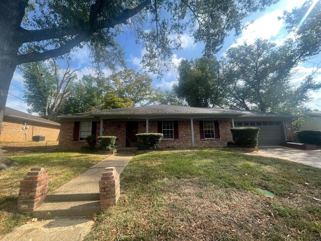 Photo - 3906 S Donnybrook Ave Casa