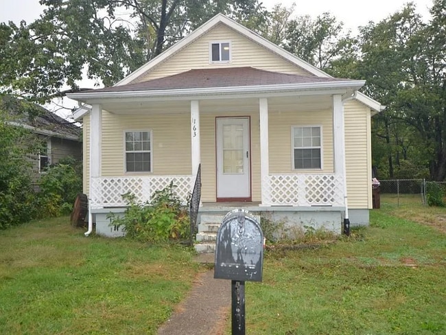 Building Photo - 163 Drexel Ave