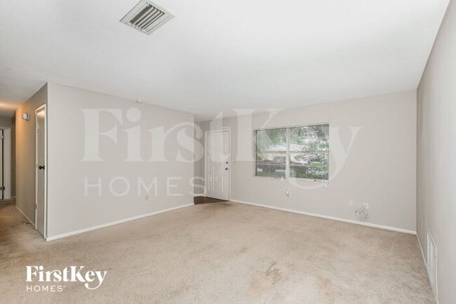 Photo - 1642 Kemberly Ave