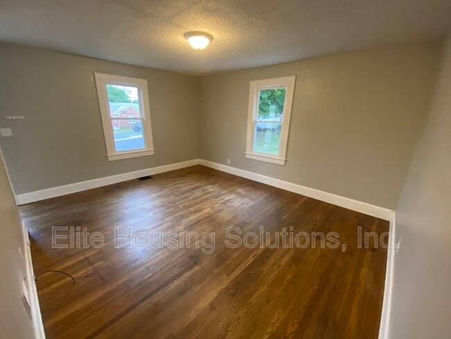 Photo - 765 N 8th St