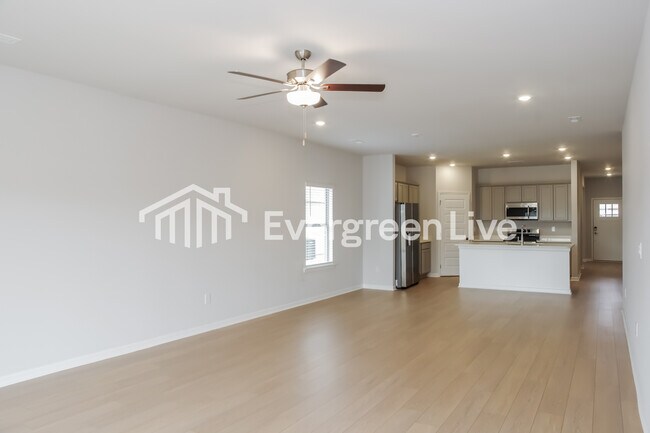 Photo - 221 Shangrila Wy