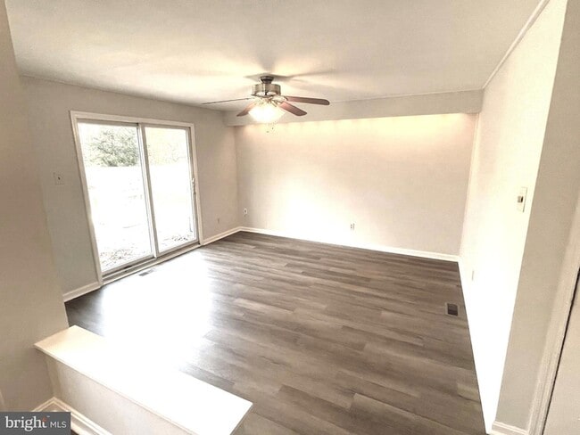Photo - 1717 Red Oak Rd