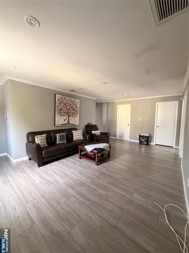 Photo - 170 Manhattan Ave