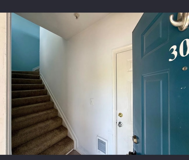 Photo - 925 Dorchester Pl Unit 305