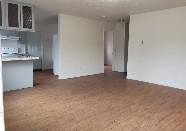 Photo - 804 E 7th St Unit A