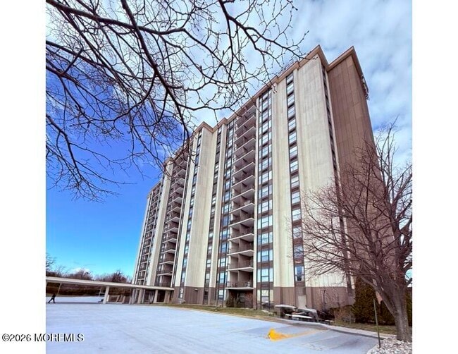 Building Photo - 1 Scenic Dr