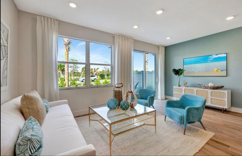 Photo - 608 Waters Edge Ln