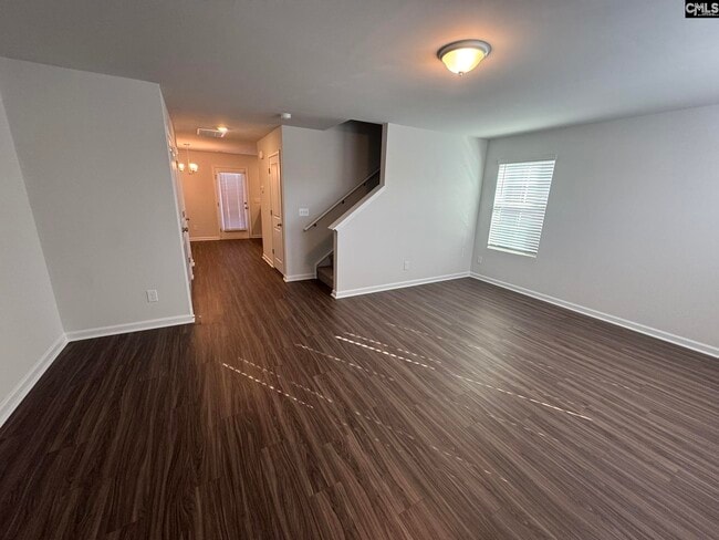 Photo - 811 Coburg Ln