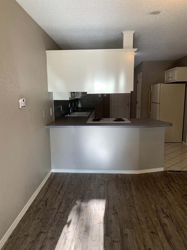 Photo - 8308 Raleigh Ave