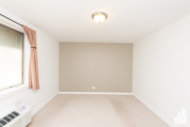 Photo - 162 W Division St Unidad 309 Rental