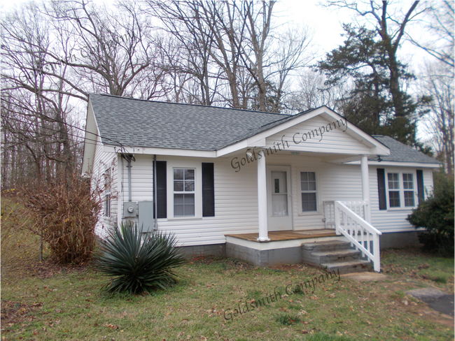 Building Photo - 295 Old Hunts Bridge Rd