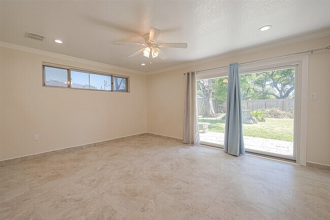 Photo - 3019 Stoney Brook Dr