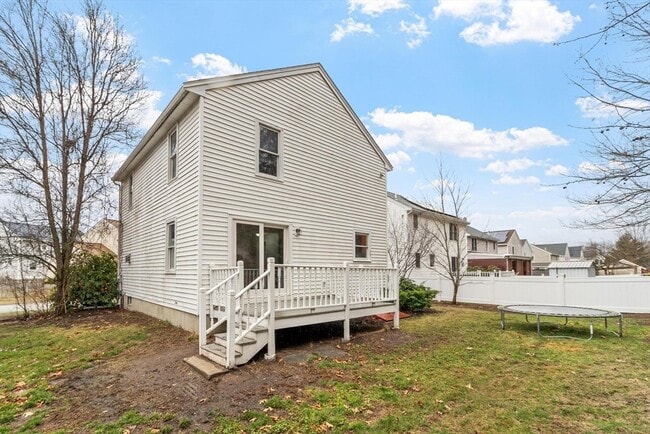 Photo - 29 Lamplighter Ln