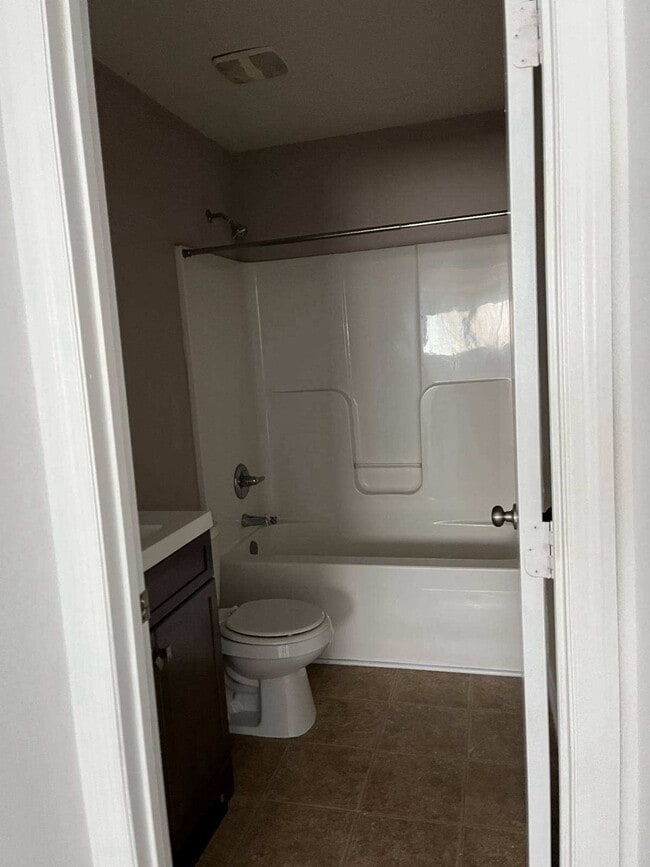 Photo - 224 Dormont Dr NE