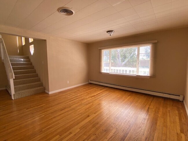 Photo - 745 Mc Carthy Blvd Unit #A