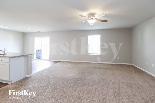 Photo - 712 Hawley St