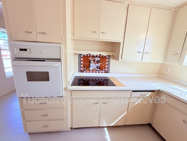 Photo - 3274 E Benson Hwy