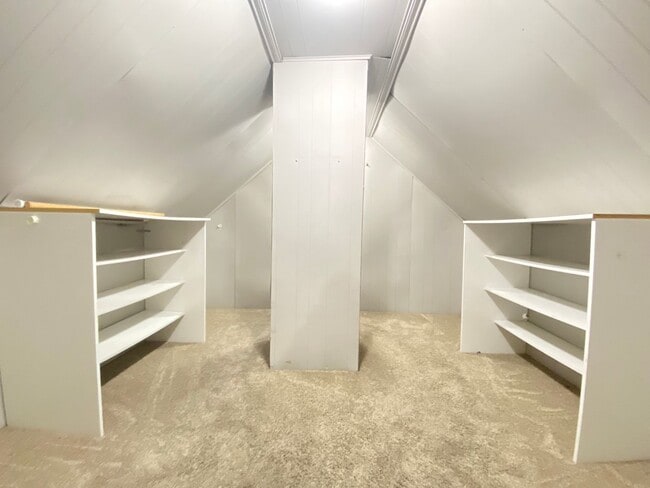 Photo - 2240 White Oak Ave Unit Front