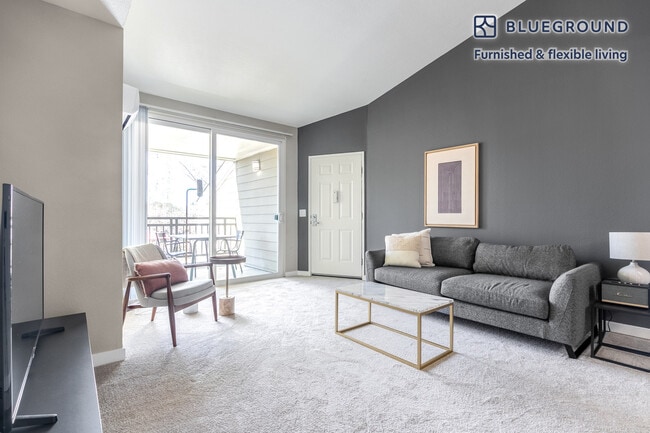 1050 Benton St Unit SI FL3-ID308