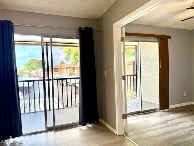 Building Photo - 6492 Royal Woods Dr Unit 5 Rental