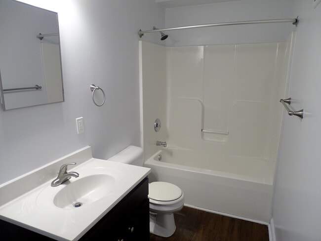 Hampton Creek Apartments