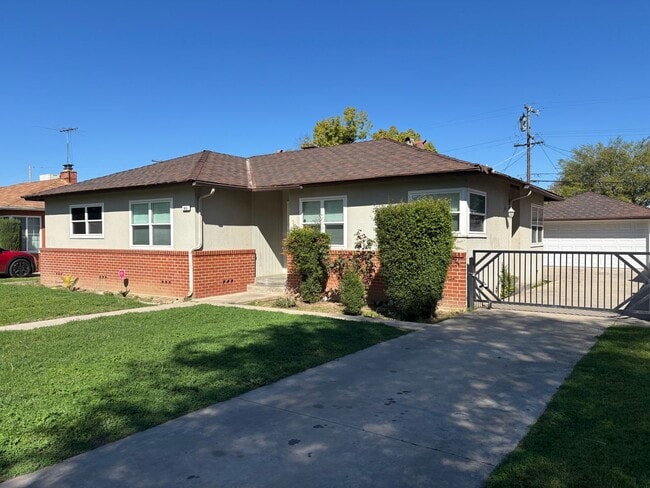 Photo - 816 W Fedora Ave