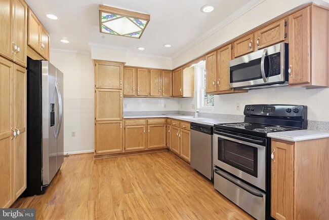 Photo - 206 N Towne Ct