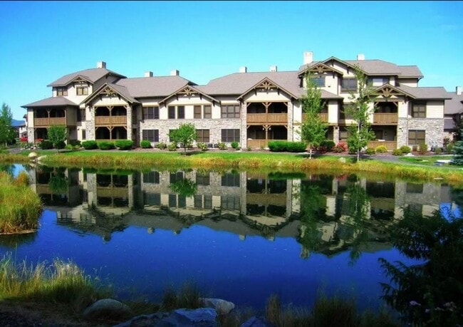 2 Bedroom Furnished Monterra Condo - 2 Bedroom Furnished Monterra Condo