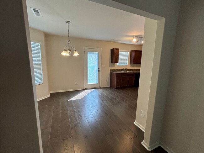 Photo - Vintage Place Townhome - 3BR/2.5BA